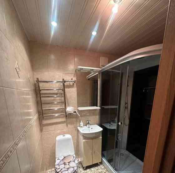 Сдается уютная двухкомнатная квартира в Киевском районе по ул. Артёма (ориентир Шахтерская площадь). Донецк