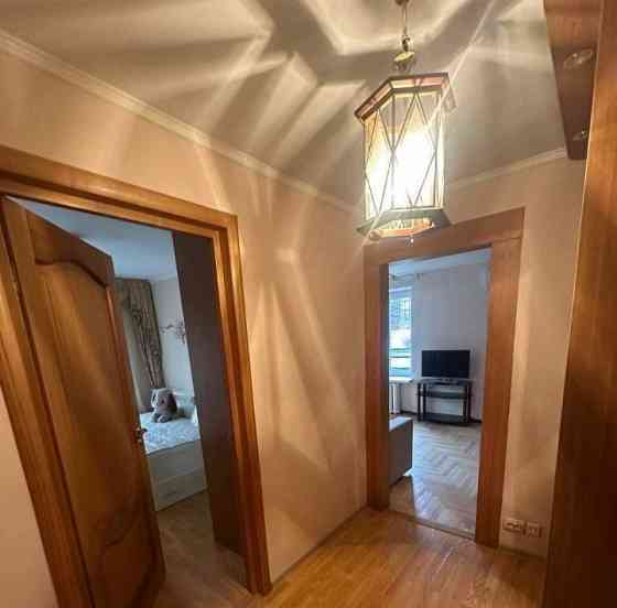 Сдается уютная двухкомнатная квартира в Киевском районе по ул. Артёма (ориентир Шахтерская площадь). Донецк