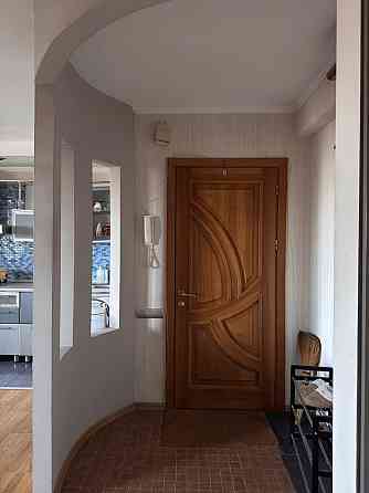 Сдаётся, на длительный срок, уютная трехкомнатная квартира в Ворошиловском районе Донецк