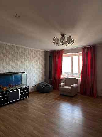 Сдаётся, на длительный срок, уютная трехкомнатная квартира в Ворошиловском районе Донецк