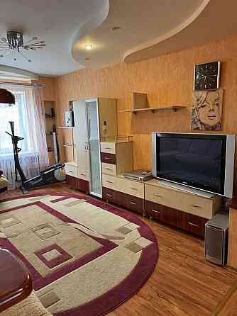 Сдается двухкомнатная квартира в Куйбышевском районе, ориентир проспект Богдана Хмельницкого. Донецк