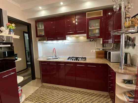 Сдаётся 2-к комнатная квартира на длительный срок, Ленинский пр-кт г. Донецк, Ленинский р-н Донецк