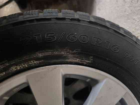 Зимняя резина с дисками комплект 16 Тойота оригинал Донецк