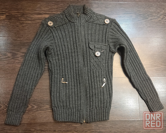 теплая кофта свитер на 7-8 лет на рост 128 см Донецк - изображение 1