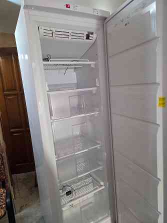 Морозильная камера Vestfrost VF 391 Донецк