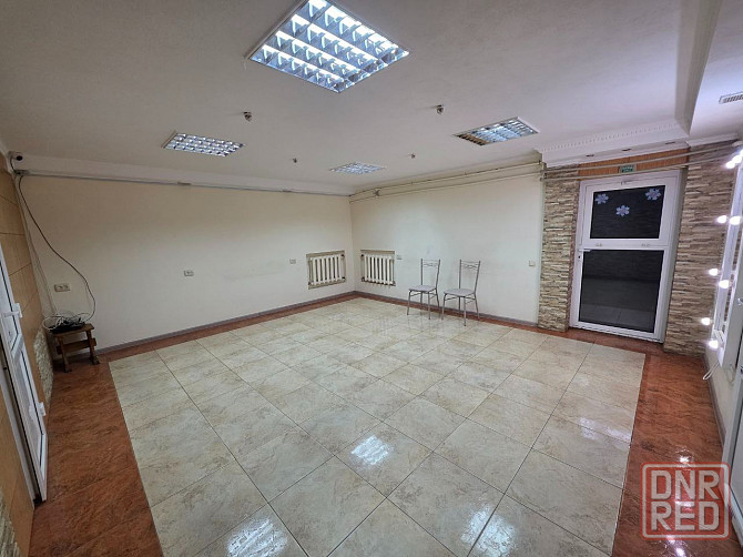 Сдаётся торговый зал 36 м² в действующем грумер-салоне в Ворошиловском районе Донецк - изображение 1