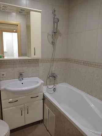 Цена снижена. 2-х ком. квартира Калининский р-н, б. Шахтостроителей 7, свежий ремонт. Донецк