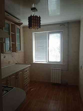 Цена снижена. 2-х ком. квартира Калининский р-н, б. Шахтостроителей 7, свежий ремонт. Донецк