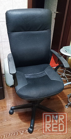 Крeслo руководителя. сетка. Донецк - изображение 1