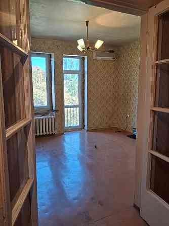 Продам 3 ком.квартиру на Артёма Донецк