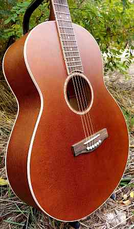 Гитара акустическая мастеровая. Полный массив. Донецк