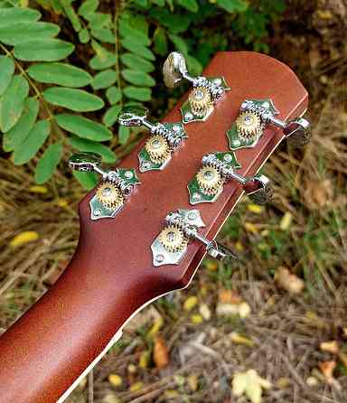 Гитара акустическая мастеровая. Полный массив. Донецк