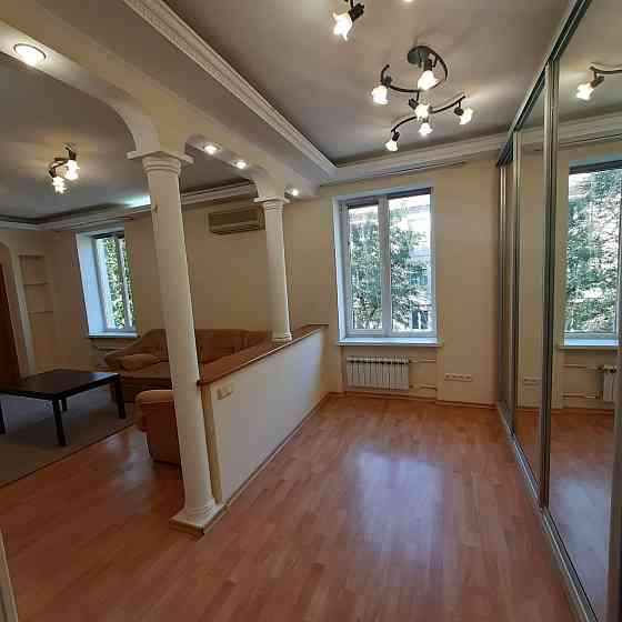 Центр Крупногабаритная 2к.кв. 64 кв.метра Донецк