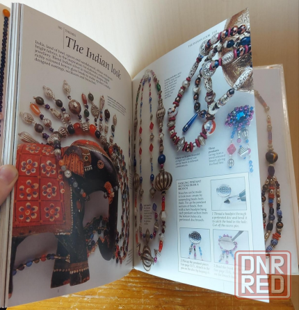 Книга о бисера и бусинах (язык издания английский). Донецк - изображение 5