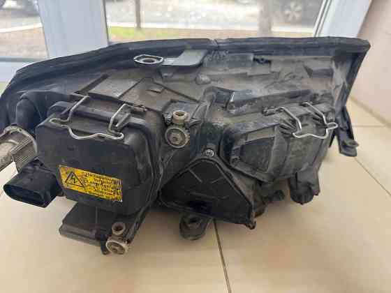 Фары передние . Шкода Суперб 2005г. Ксенон Донецк