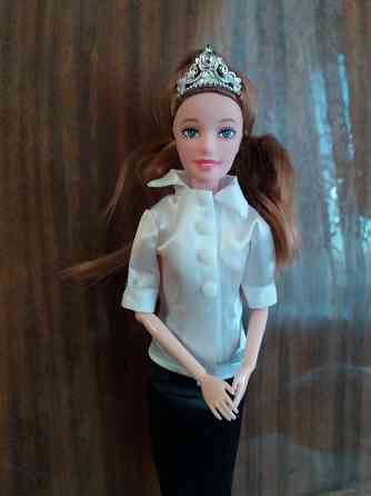 Продам куклу Барби в офисном костюме Донецк