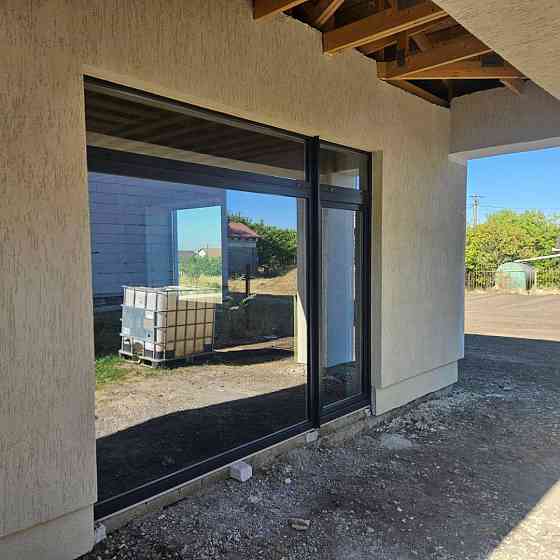 Продается дом с просторным участком и террасой Мариуполь