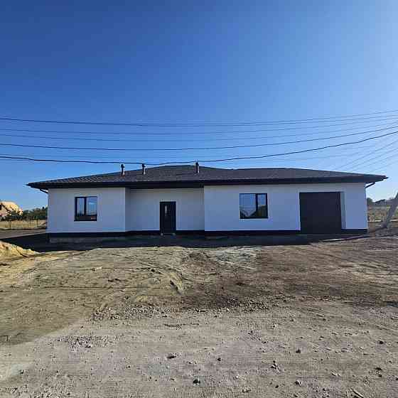 Продается дом с просторным участком и террасой Мариуполь