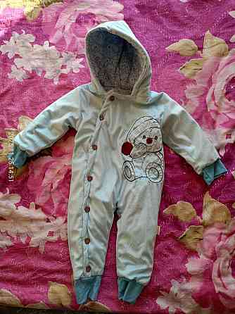 Продаю Комбинезоны и куртку,идеальное состояние 92 размер Донецк