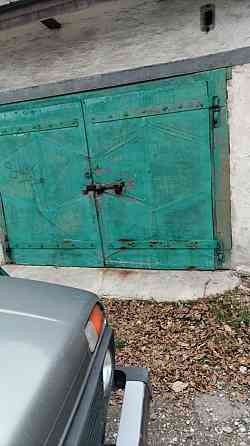 Продам гараж Ждановка