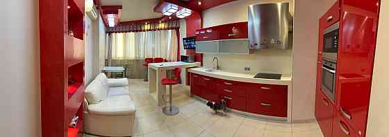 Сдаётся 3К-Кв. Новострой, пр-т Ильича. 3 Спальни, 2 Санузла, Вода 24/7. Донецк