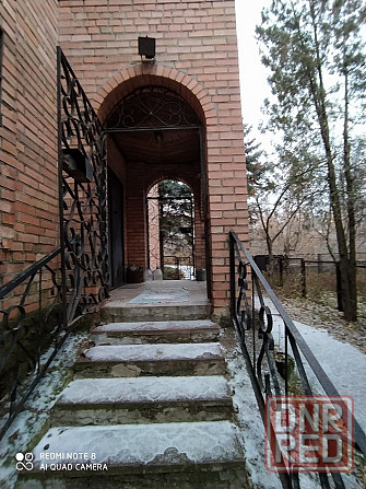 3-х этажного дома 300 м,кв , Ленинский р-н Донецк - изображение 1