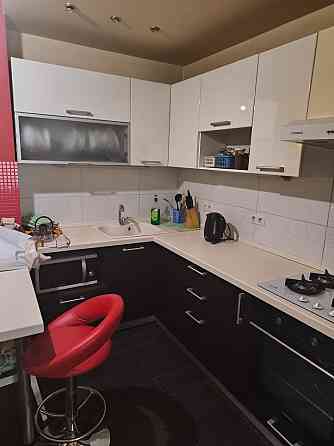 Продам 4-х ком. пр. Панфилова, рядом свой гараж. Донецк