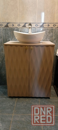 Продам накладную раковину с тумбой Макеевка - изображение 1