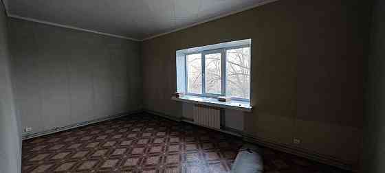 Продам 3-комнатную квартиру в г. Харцызске, район 5-й школы Харцызск