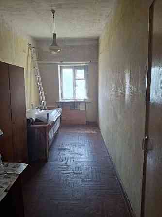 Срочно продам 3 ком. ул. Артема, ж/д, недорого Донецк