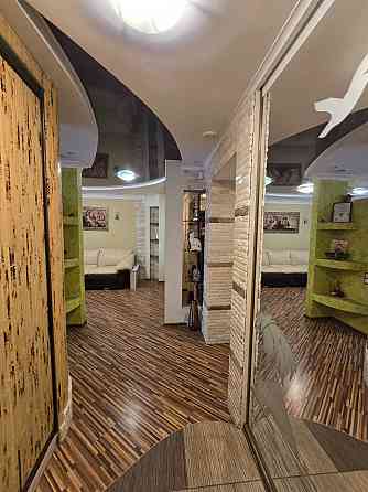 Продам Шикарную 3-х комнатную квартиру, Гвардейка центр, ориентир 5-я больница. Макеевка