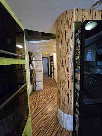 Продам Шикарную 3-х комнатную квартиру, Гвардейка центр, ориентир 5-я больница. Макеевка