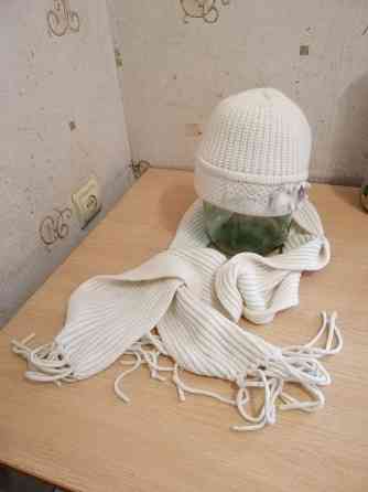 Продам комплект шапка с шарфом Донецк