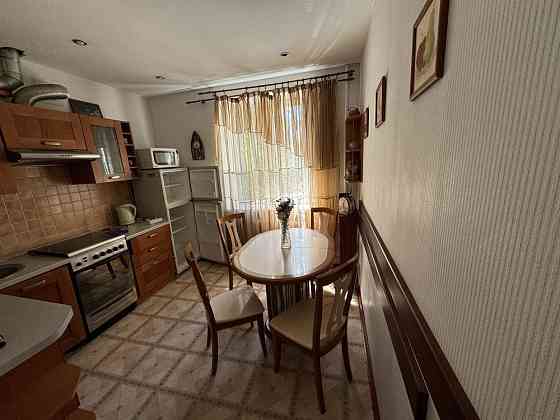 Сдам 2-комнатную квартиру в Ленинском районе возле Цирка Донецк