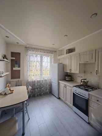 Предлагается на продажу просторная 3-хкомнатная квартира в самом центре м-на Текстильщик ! Донецк