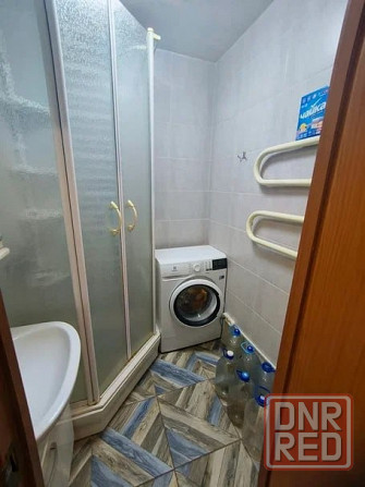 Предлагается на продажу просторная 3-хкомнатная квартира в самом центре м-на Текстильщик ! Донецк - изображение 4