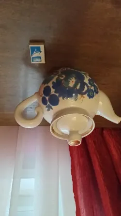 Чайник фарфоровый. Донецк