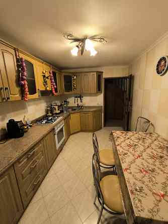 Двухуровневая, крупногабаритная квартира. Калининский р-н Донецк