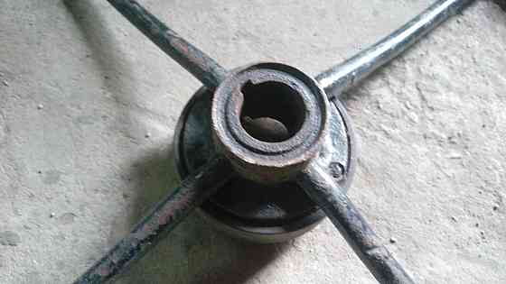 Продам оригинальный руль на грузовик Studebaker US Донецк