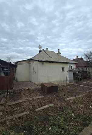 продаётся 5ти ком дом в Макеевке на гвардейке 90 м² на участке 5 соток с флигелем и гаражом Макеевка