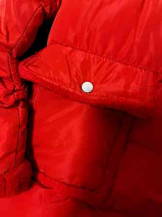 Зимний пуховик красного цвета - ваш идеальный спутник в холодное время года Донецк