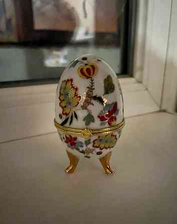 Шкатулка в форме яйца Донецк