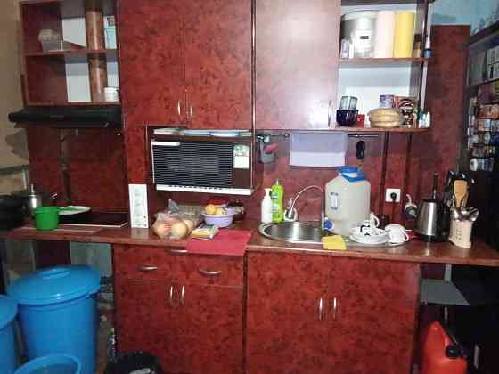 Кухня продам с электро плитой и духовкой Донецк