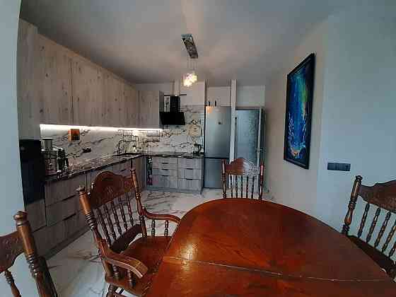 3-ком, квартира. 95м2 Мариуполь