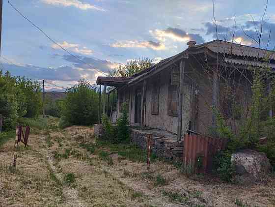 Продам земельный участок с домом Амвросиевка