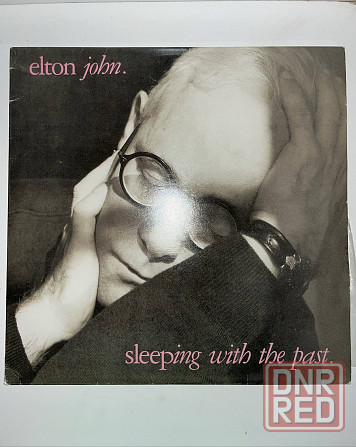 Виниловая пластинка ELTON JOHN - Sleeping With The Past Донецк - изображение 1
