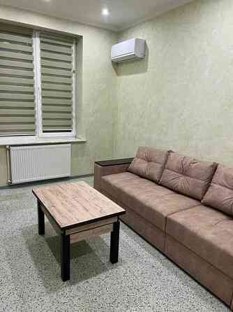 Сдаётся двухкомнатная квартира, центр города, по улице 25 лет ркка Донецк