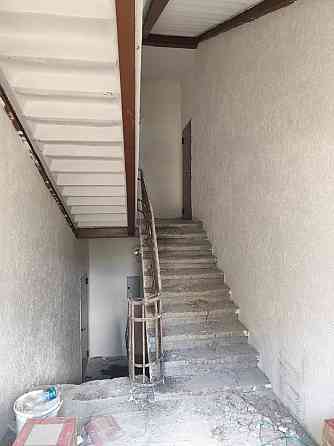 Продаётся 2-х комнатная квартира в сталинке ул. Владимирская, д. 2/6 Мариуполь