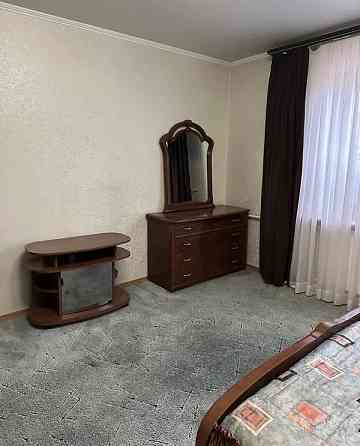 Сдам трехкомнатную квартиру в Донецке, Киевский район. Донецк