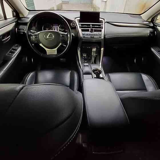 Лексус NX 200 Зугрэс